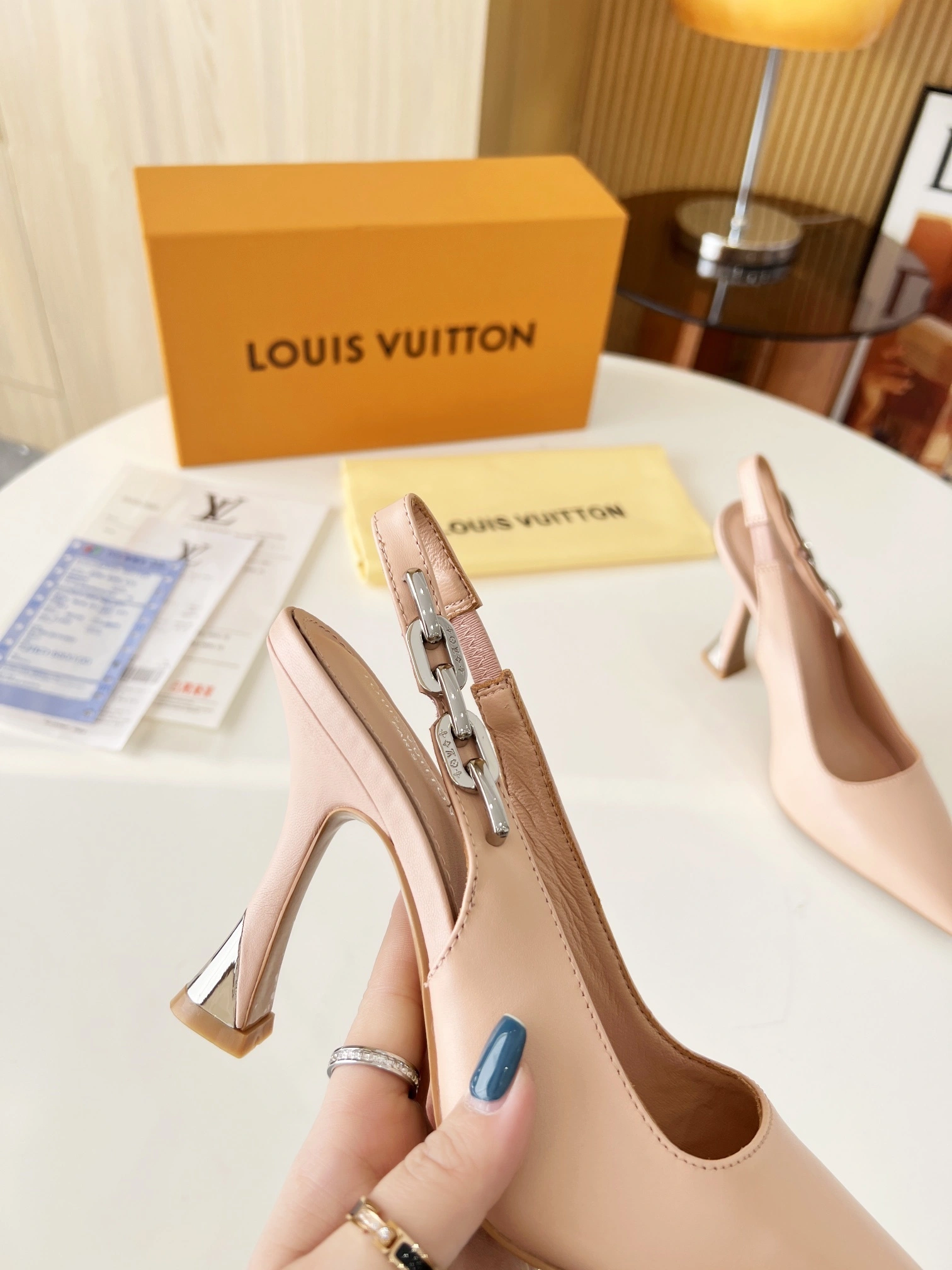 COCO-- 8V 1ABPJP Calfskin sheepskin Heel height：6.5CM item:E-X158C1802